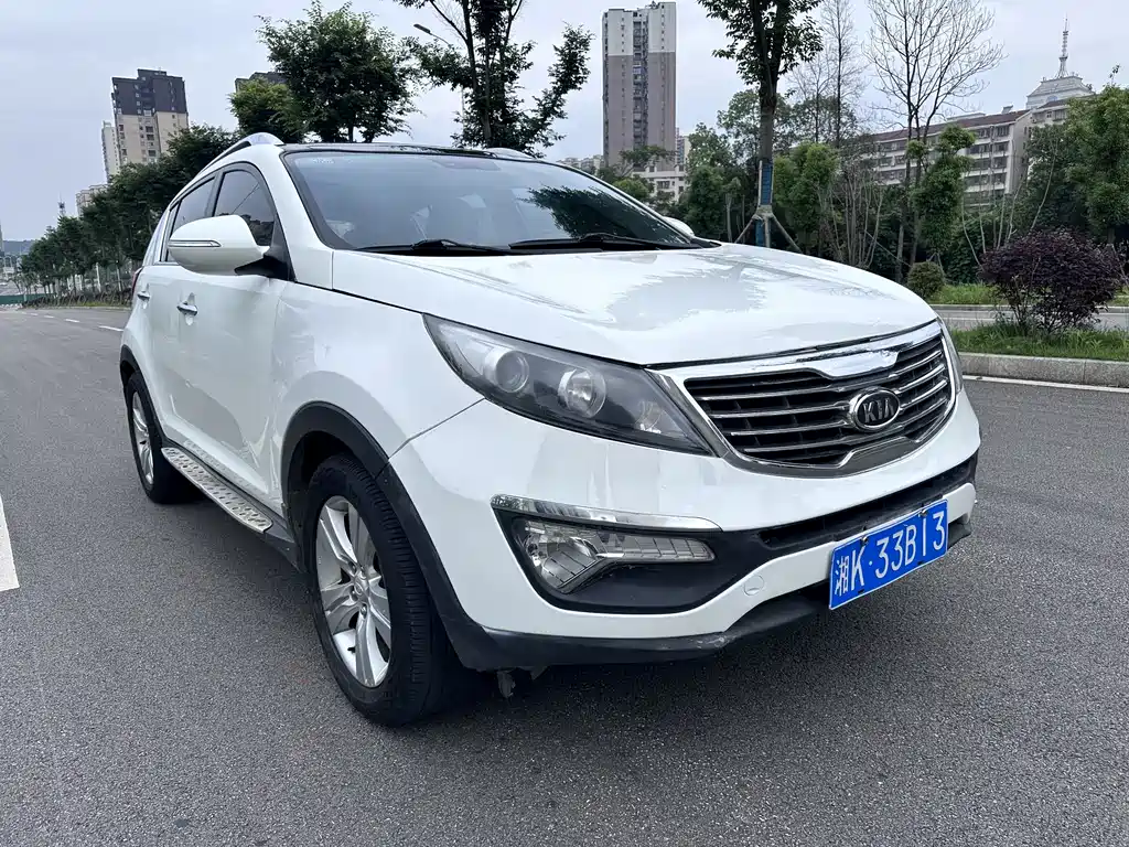 Kia Sportage 2012 — фото 2