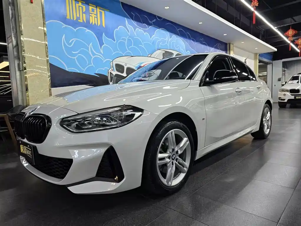 BMW 1 Series 2021