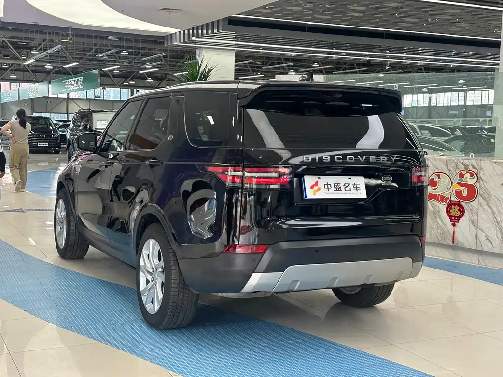 Land Rover Discovery 2018 — фото 7