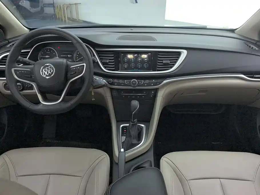 Buick Excelle 2019 — фото 12