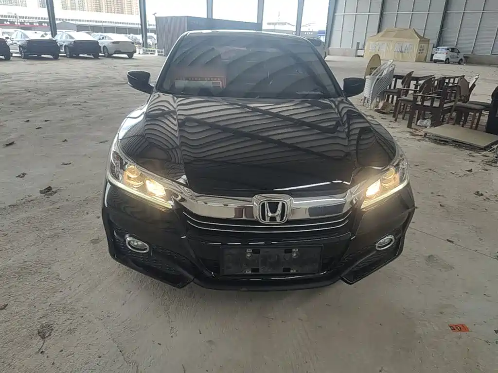 Honda Accord 2018 — фото 3