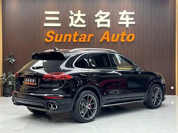 Porsche Cayenne 2011