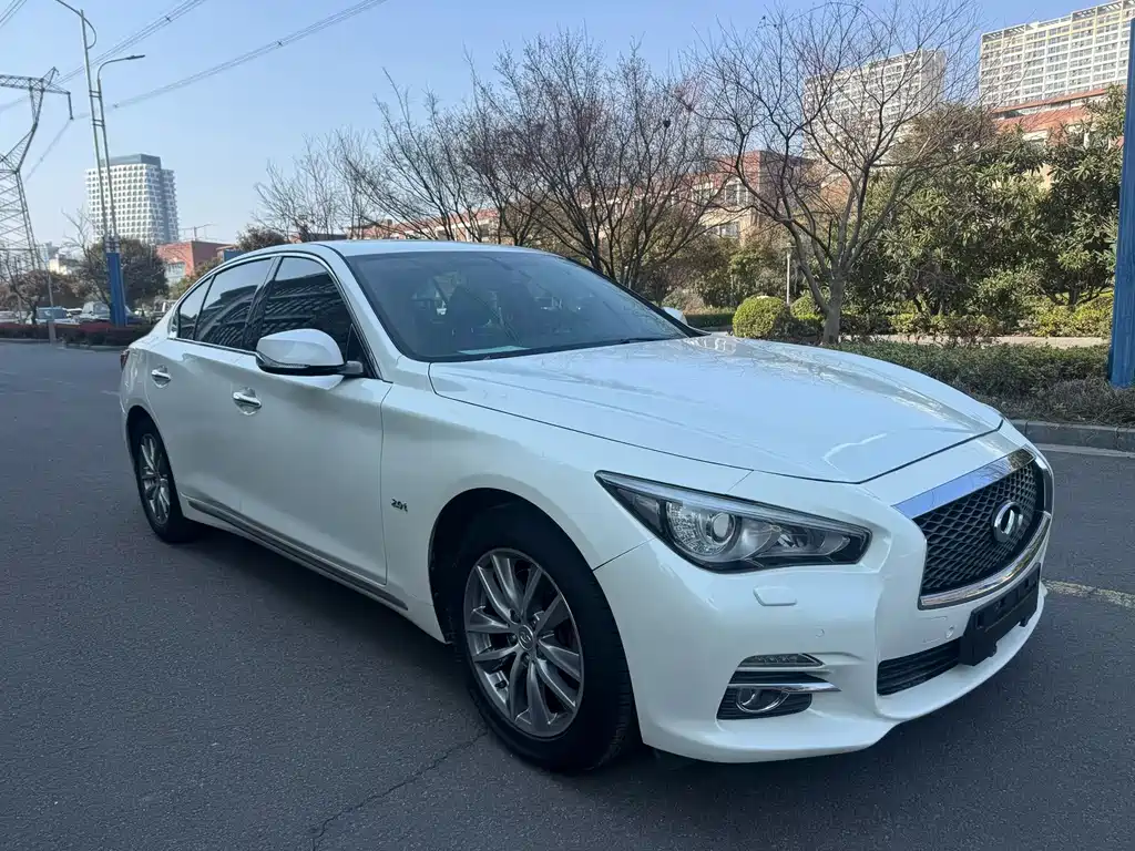 Infiniti Q50L 2016 — фото 2
