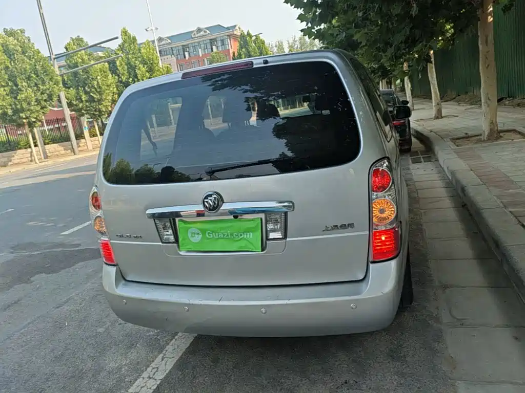 Buick GL8 2015