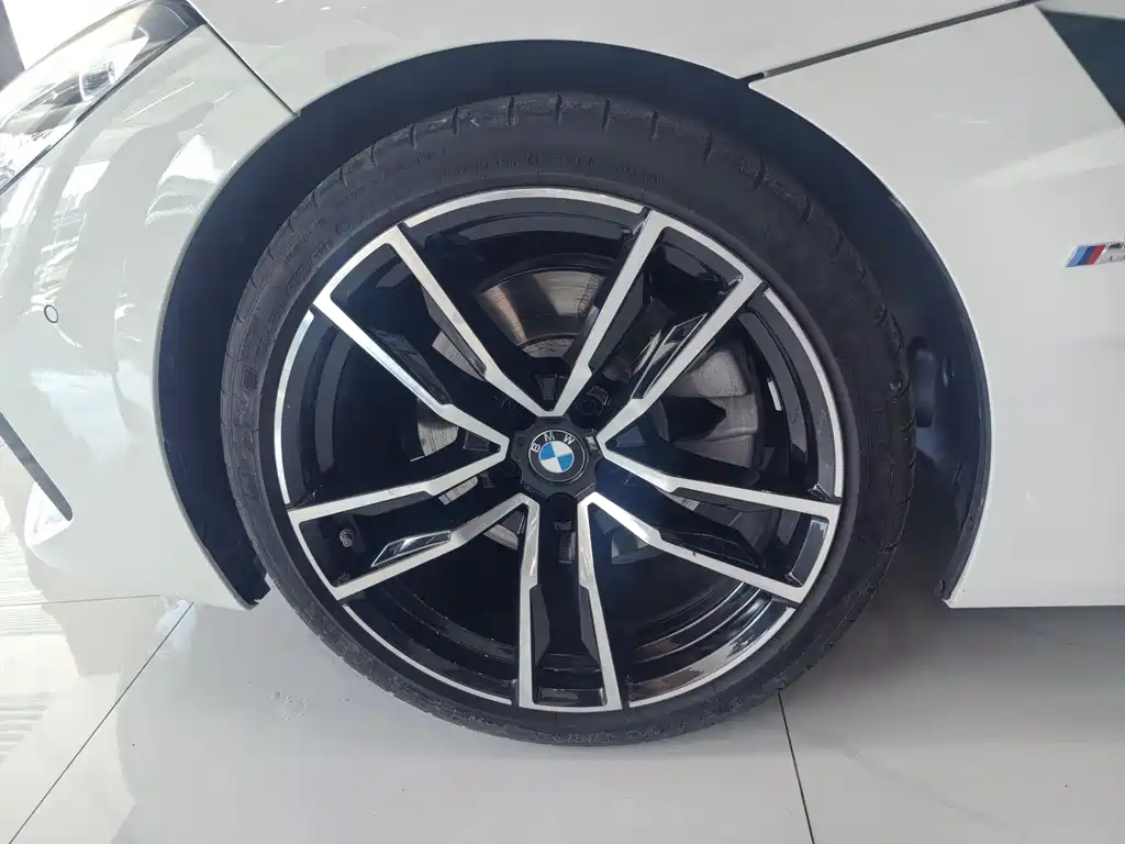 BMW Z4 2023 — фото 4