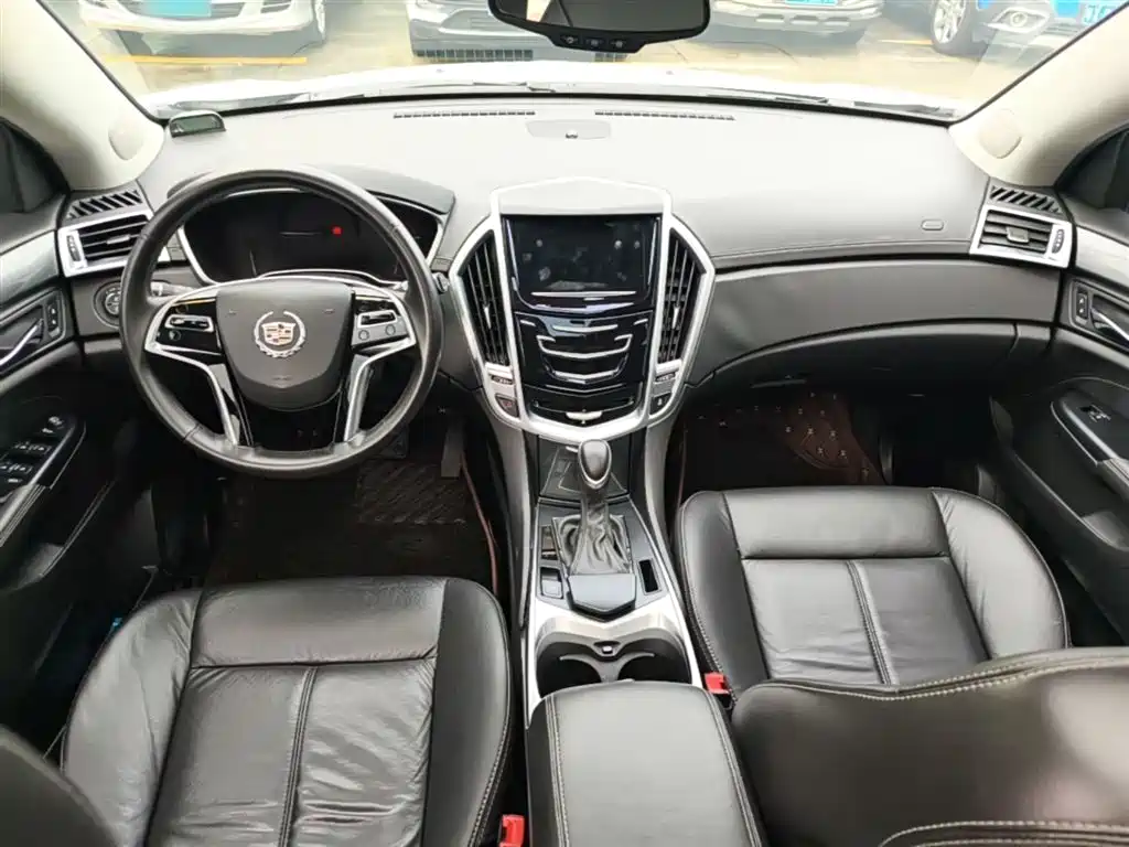 Cadillac SRX 2015 — фото 10