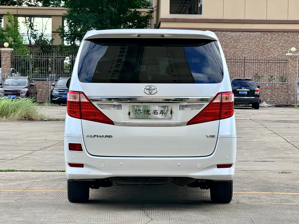 Toyota Alphard 2015 — фото 6