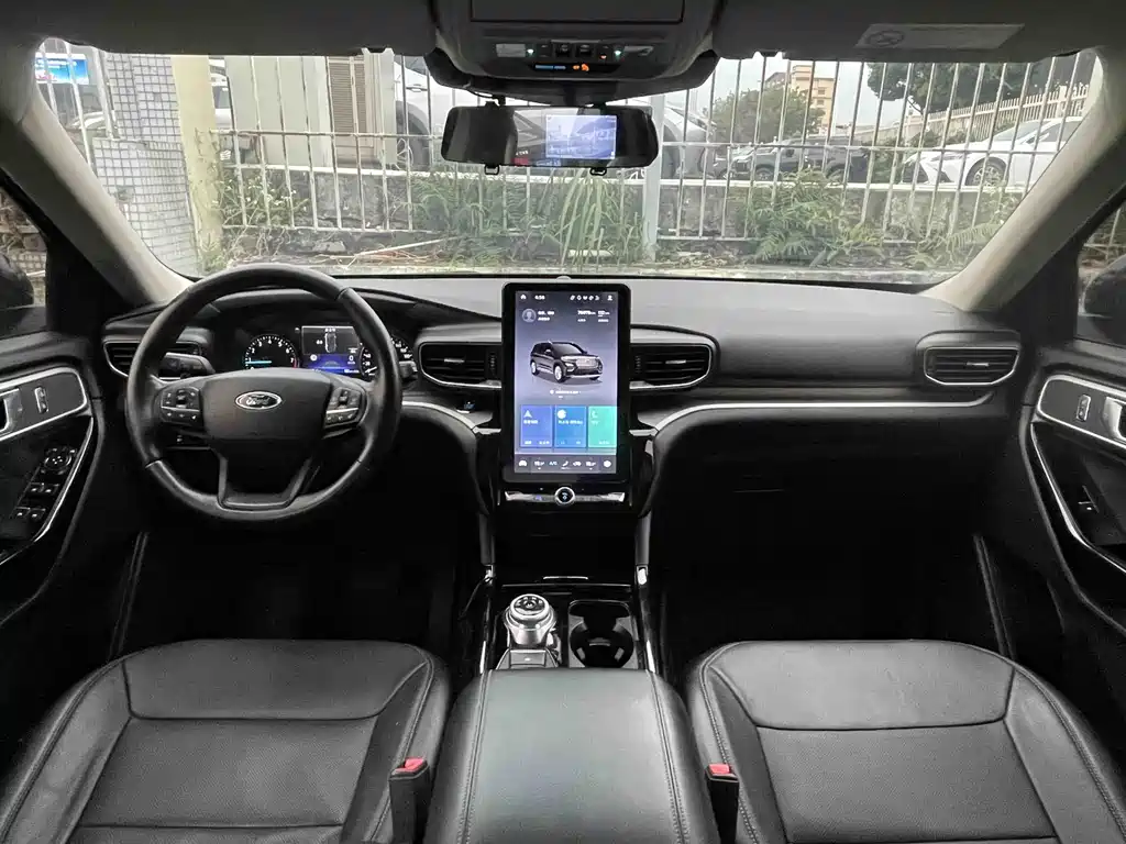 Ford Explorer 2020 — фото 8