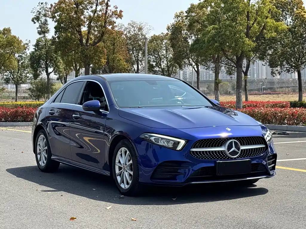 Mercedes-Benz A-Class 2020 — фото 3