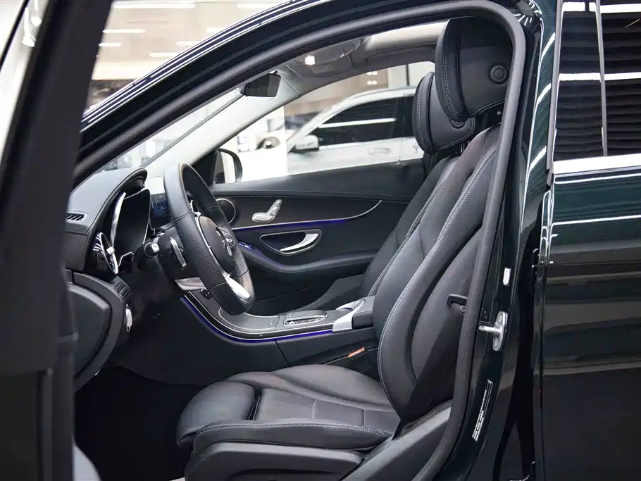 Mercedes-Benz C-Class 2020 — фото 17