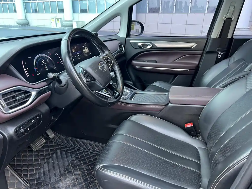 GAC Motor Trumpchi M6 2023 — фото 10