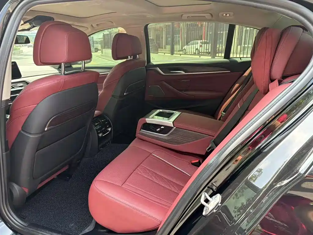 BMW 5 Series 2022