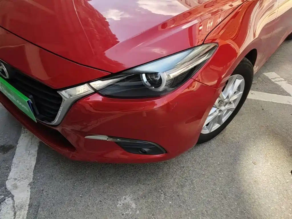Mazda 3 Axela 2017 — фото 18