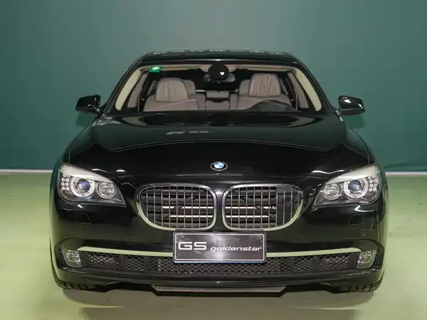 BMW 7 Series 2010