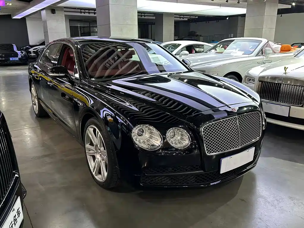 Bentley Flying Spur 2019 — фото 3