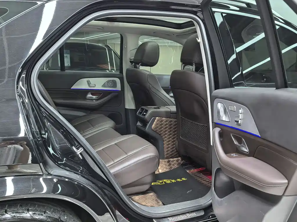 Mercedes-Benz GLE 2019 — фото 14
