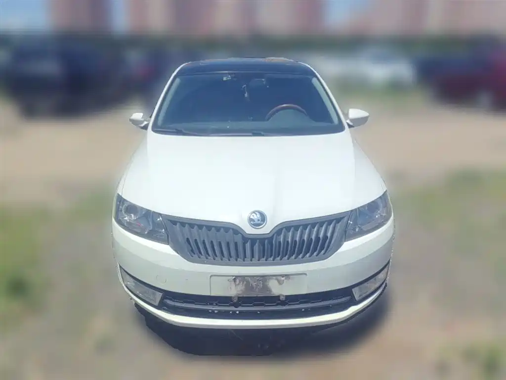 Skoda Rapid Spaceback 2016 — фото 5
