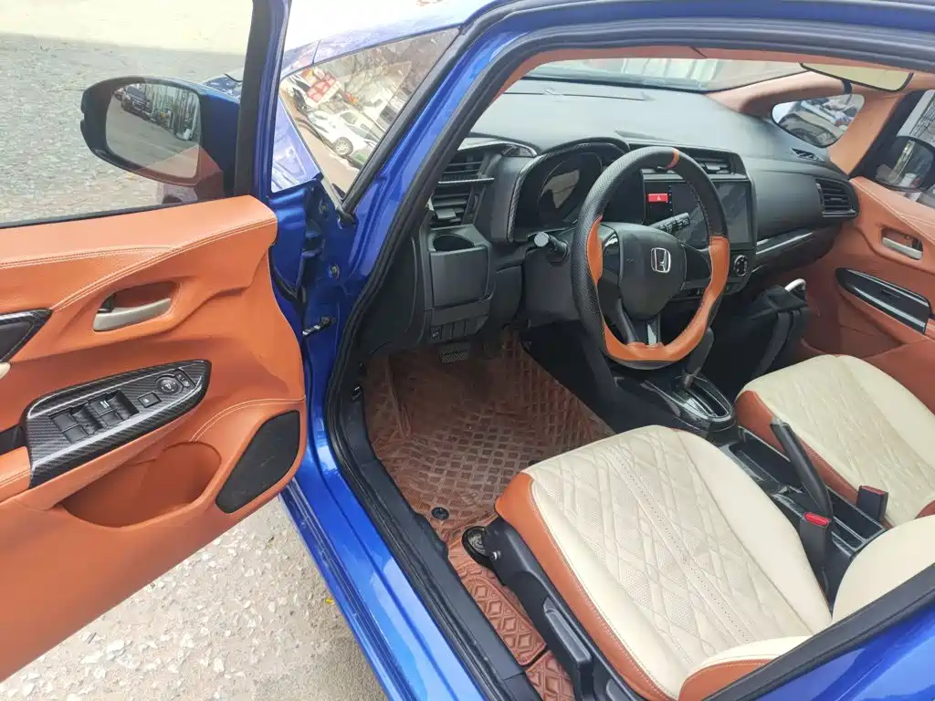 Honda Fit 2017 — фото 12