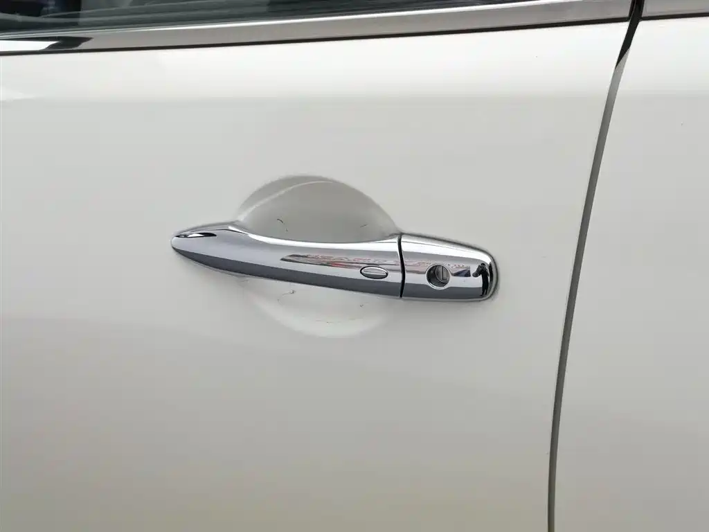 Nissan Patrol 2018 — фото 18