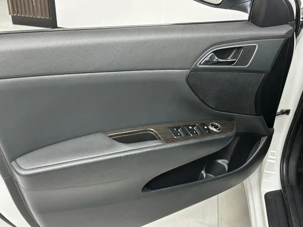 Hyundai Mistra 2017 — фото 8