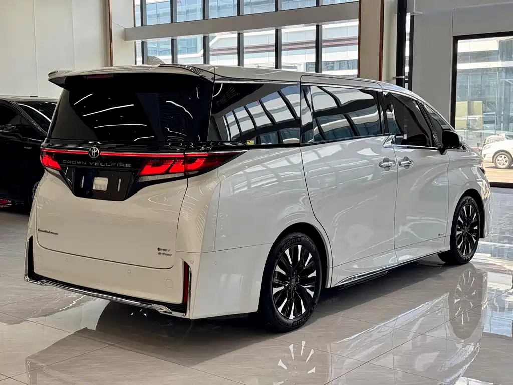 Toyota Vellfire 2025 — фото 15