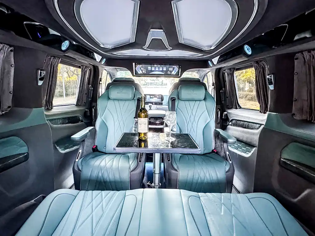 Ford Tourneo 2026 — фото 26