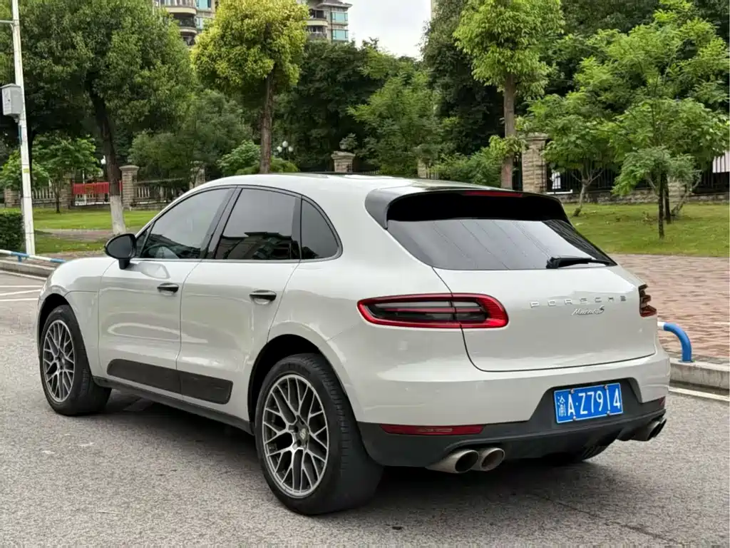 Porsche Macan 2016 — фото 9