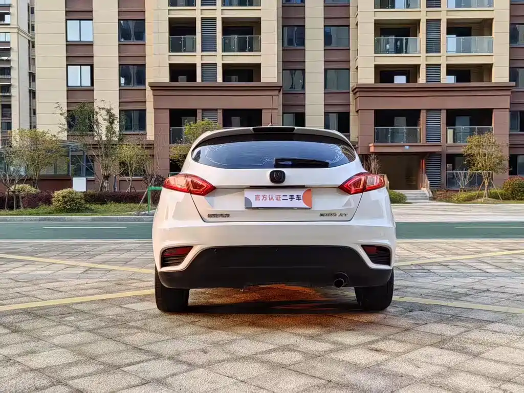 Changan Eado XT 2015 — фото 8