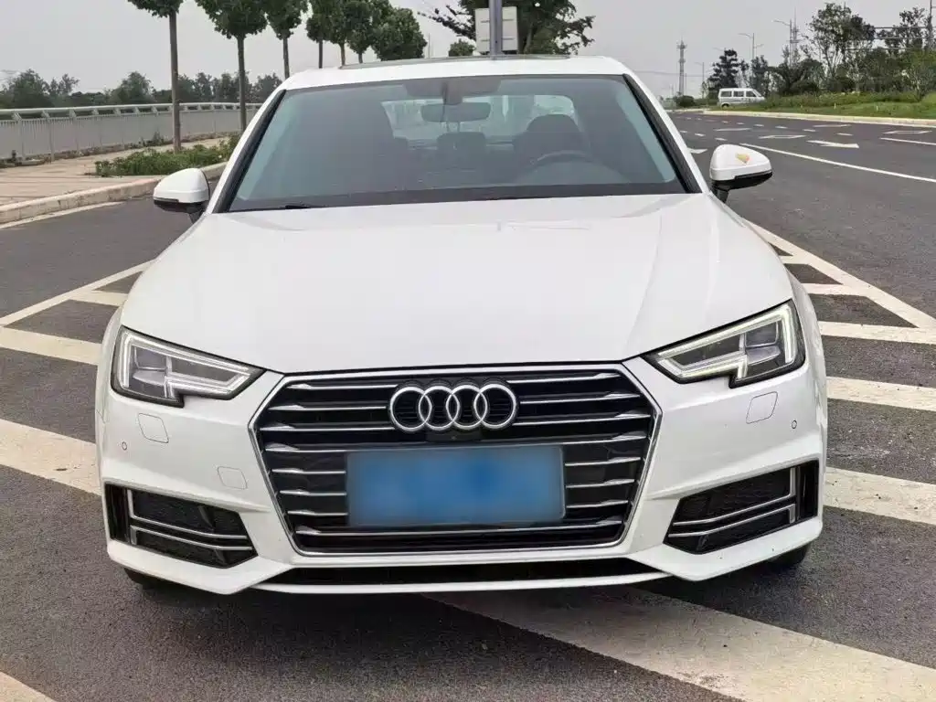 Audi A4L 2019 — фото 25