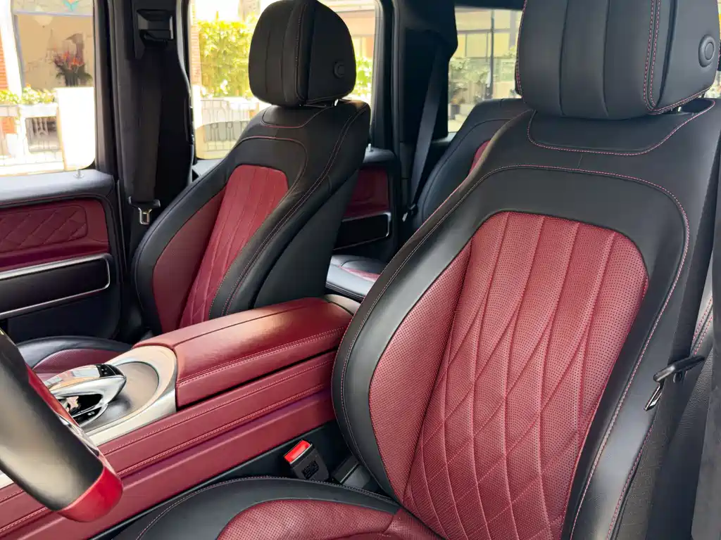 Mercedes-Benz G-Class 2023 — фото 11