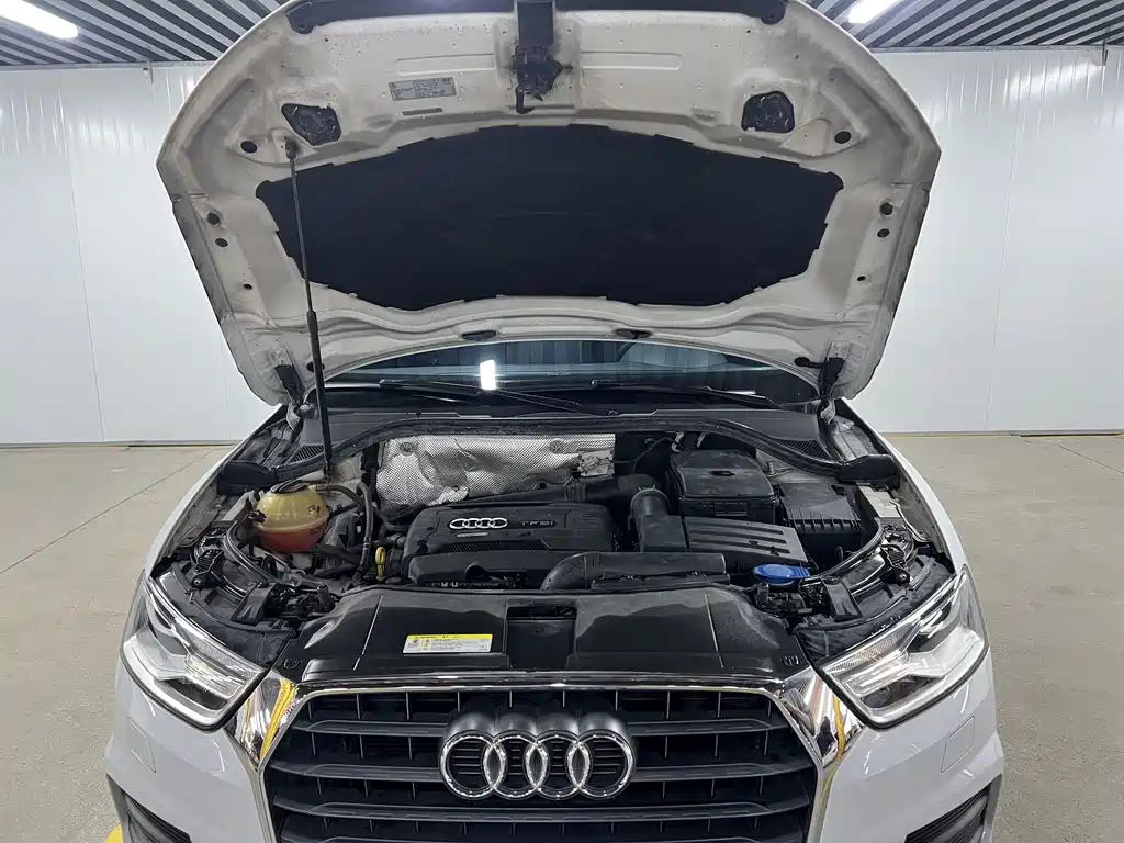 Audi Q3 2016 — фото 17