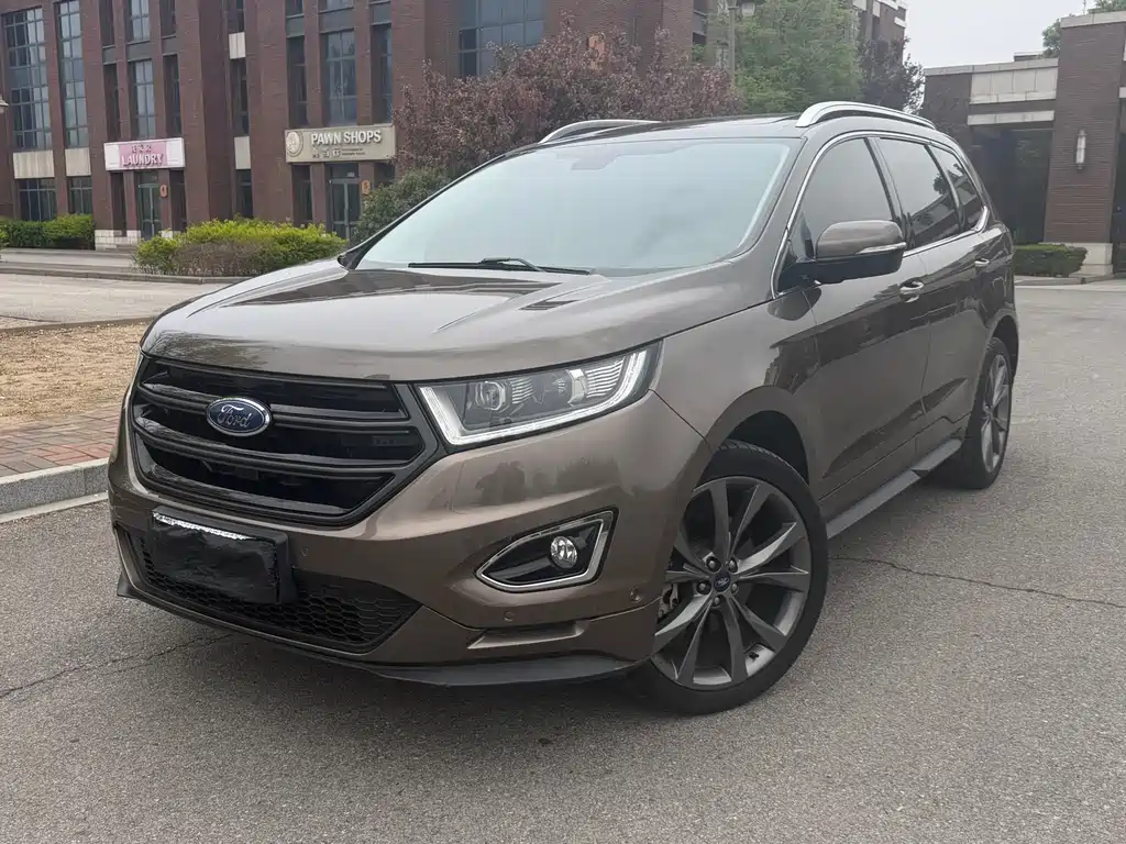 Ford Edge 2018 — фото 1