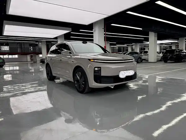 Li Auto L6 2024