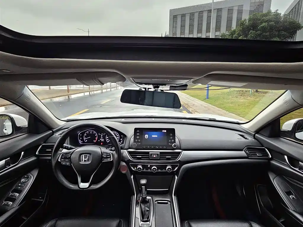 Honda Inspire 2018 — фото 9
