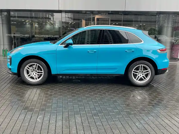 Porsche Macan 2021