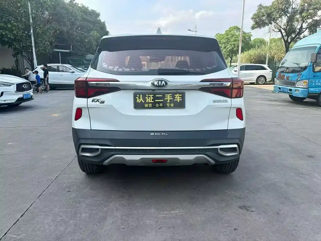 Kia KX3 2020 — фото 9