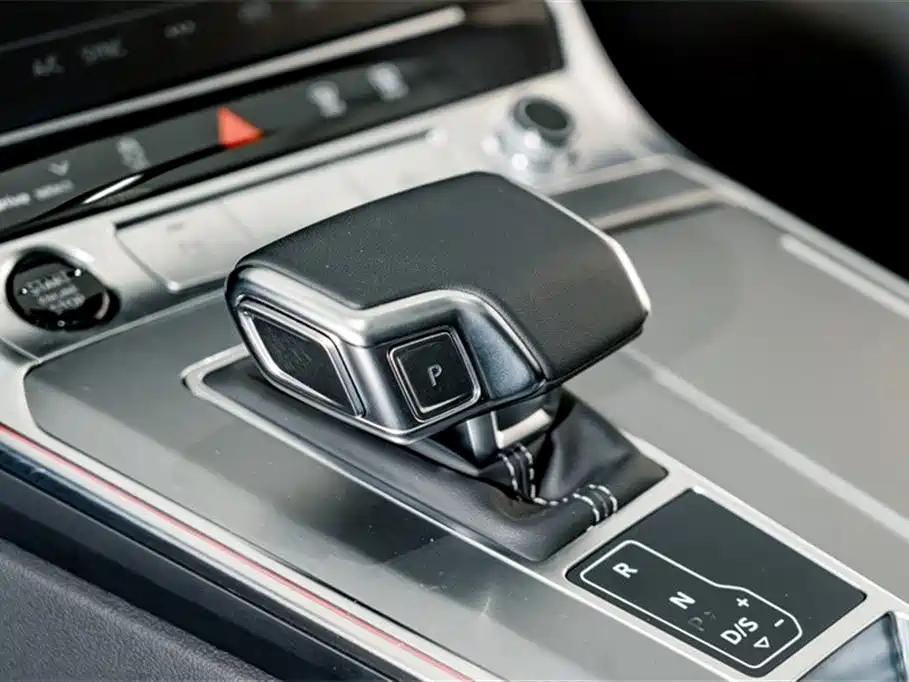 Audi A7L 2025 — фото 14