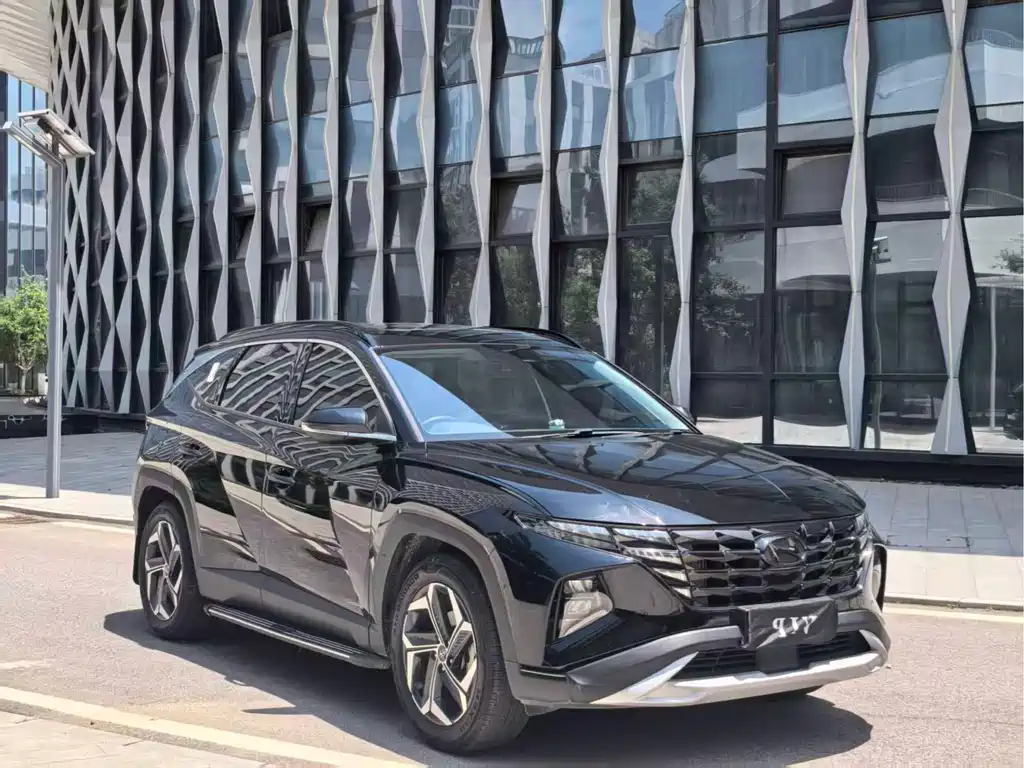 Hyundai Tucson 2023 — фото 3