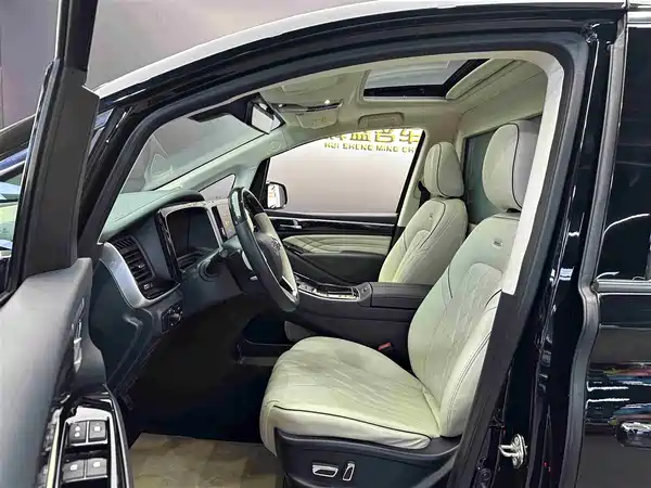 GAC Trumpchi M8 2021