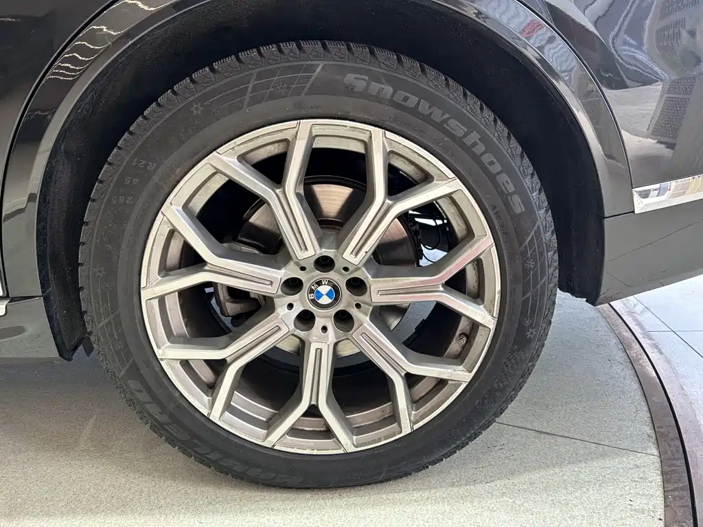 BMW X7 2023 — фото 17