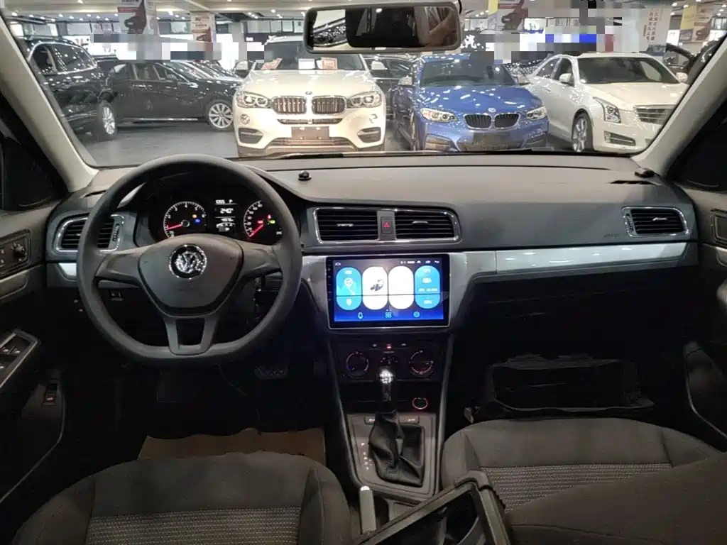 Volkswagen Lavida 2018 — фото 10
