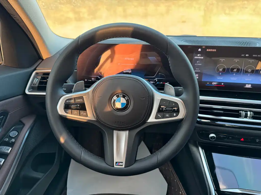 BMW 3 Series 2023 — фото 17