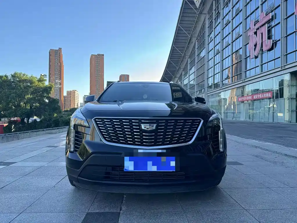 Cadillac XT4 2019 — фото 2