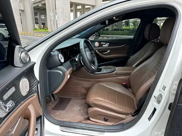 Mercedes-Benz E-Class 2021