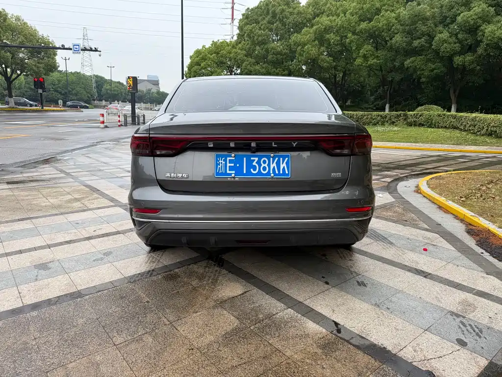Geely Emgrand 2023 — фото 12