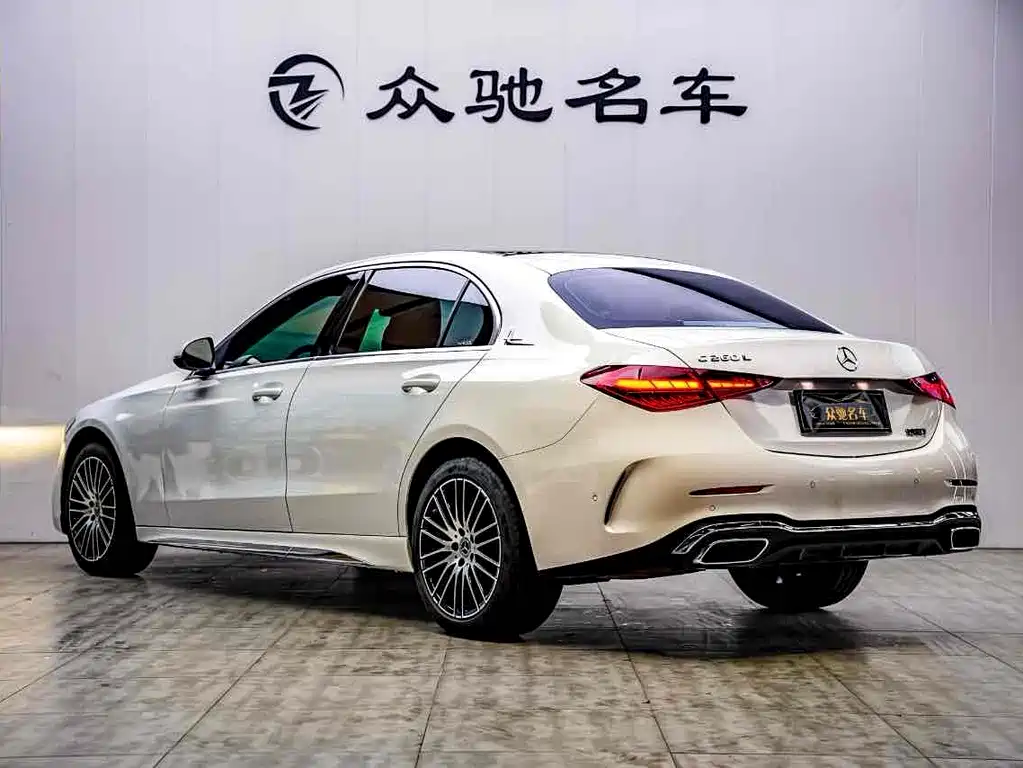 Mercedes-Benz C-Class 2025 — фото 10