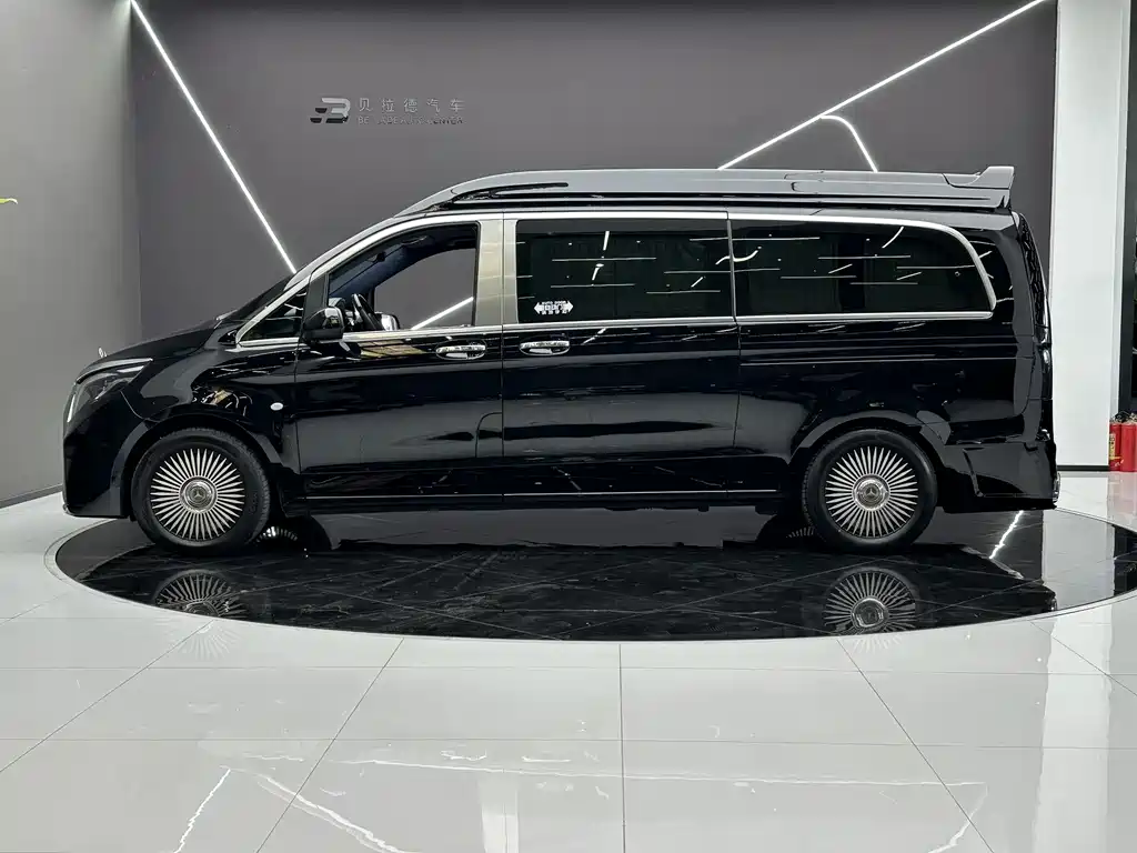 Mercedes-Benz Vito 2023 — фото 3