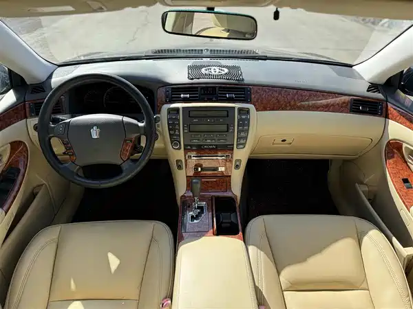 Toyota Crown 2006