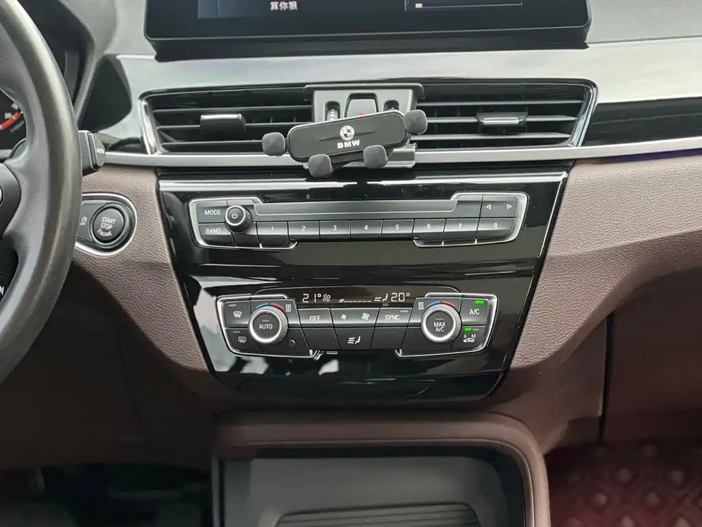 BMW X1 2022 — фото 11