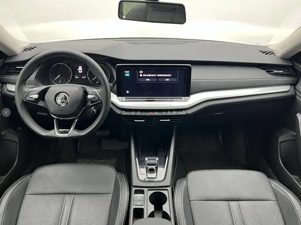 Skoda Octavia 2024 — фото 10